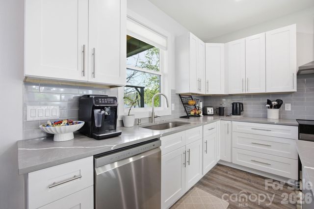 30 First Street, Canton, NC 28716