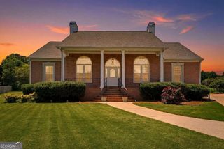 2860 Chardonnay Lane, Cumming, GA 30041