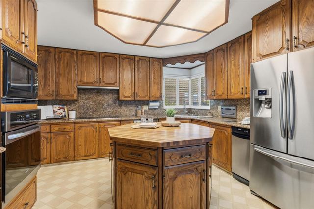 951 Fairfield Avenue, Santa Clara, CA 95050