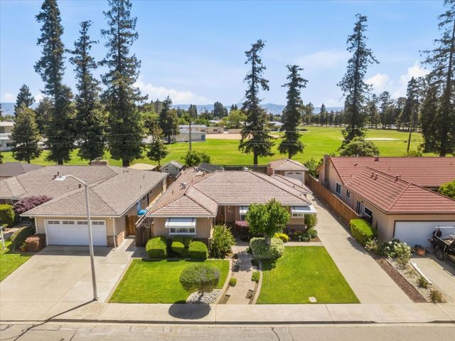 951 Fairfield Avenue, Santa Clara, CA 95050