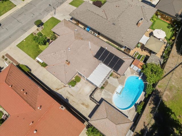 951 Fairfield Avenue, Santa Clara, CA 95050