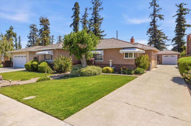 951 Fairfield Avenue, Santa Clara, CA 95050