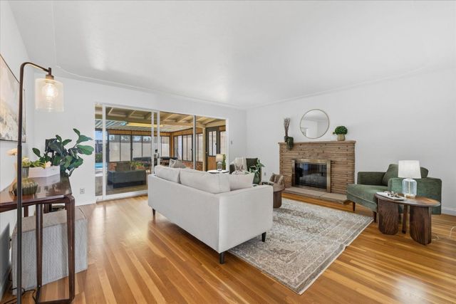 951 Fairfield Avenue, Santa Clara, CA 95050