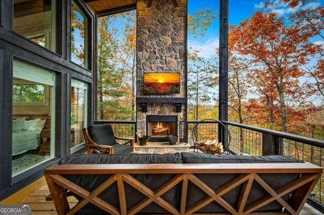 105 Snowy Road, Morganton, GA 30560