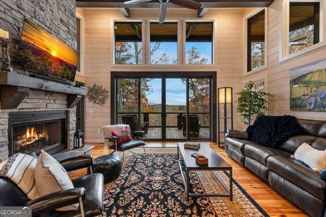 105 Snowy Road, Morganton, GA 30560