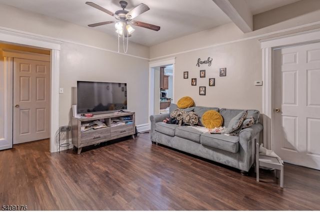 5 Hinrichs Pl 2, Bloomfield Twp., NJ 07003