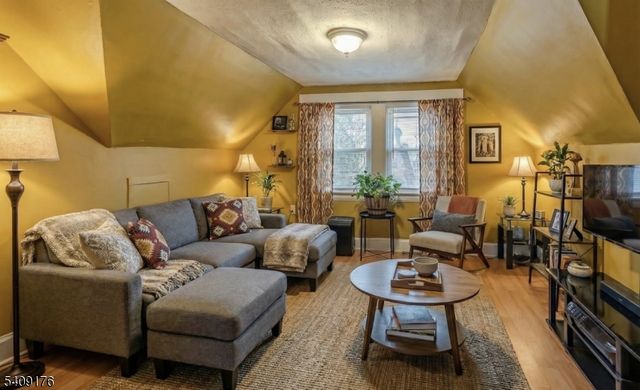 5 Hinrichs Pl 2, Bloomfield Twp., NJ 07003