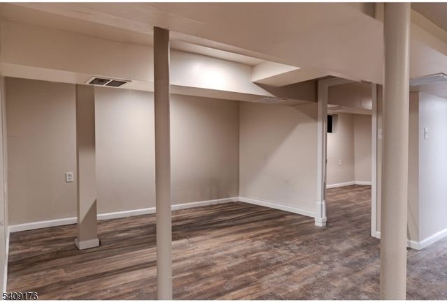 5 Hinrichs Pl 2, Bloomfield Twp., NJ 07003