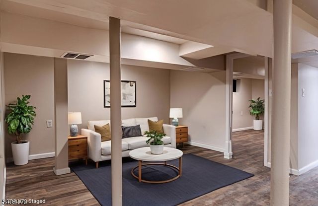 5 Hinrichs Pl 2, Bloomfield Twp., NJ 07003