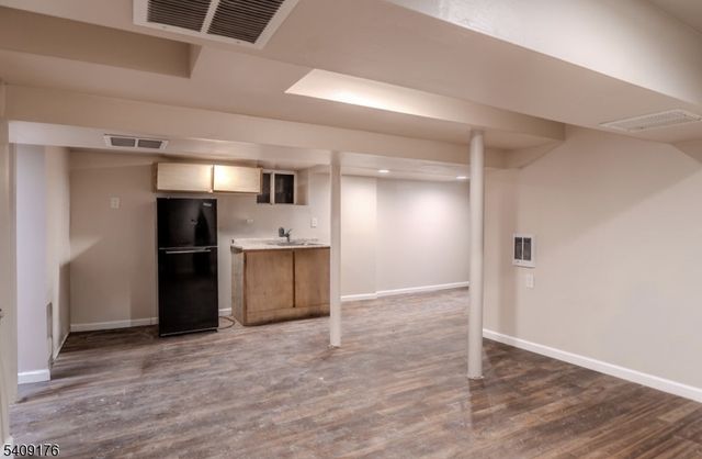 5 Hinrichs Pl 2, Bloomfield Twp., NJ 07003