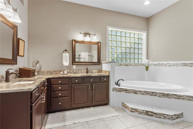 4302 FAIRCOURT DRIVE, Valrico, FL 33596