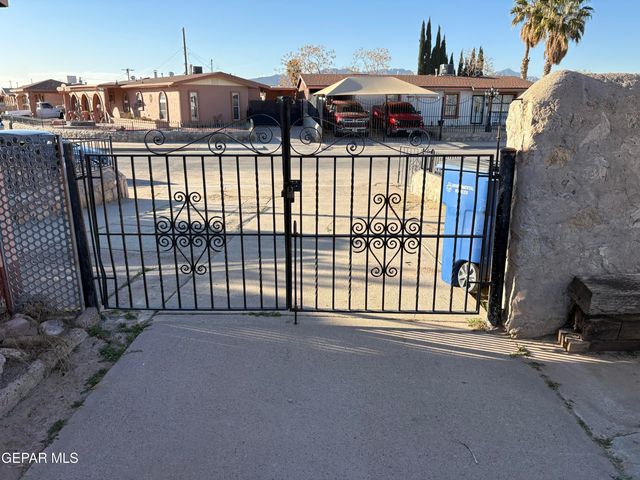 424 PECOS Street, El Paso, TX 79905