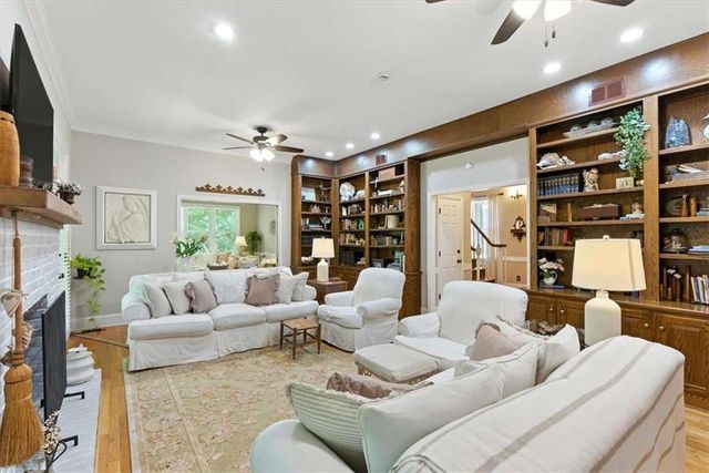 200 WATERFORD FALLS Drive, Canton, GA 30114