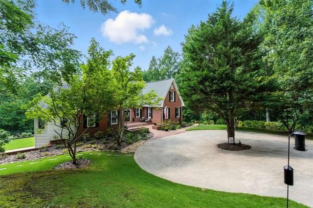 200 WATERFORD FALLS Drive, Canton, GA 30114