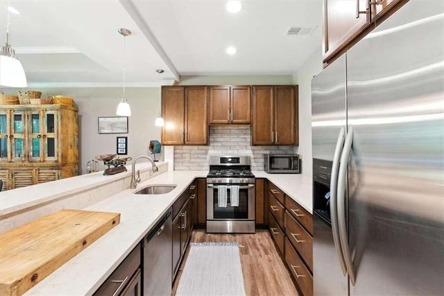 200 WATERFORD FALLS Drive, Canton, GA 30114