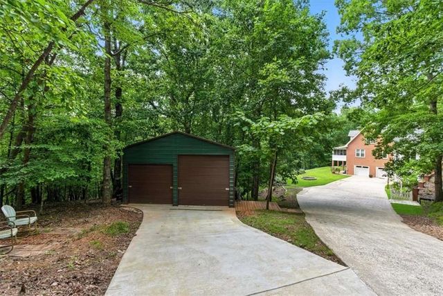 200 WATERFORD FALLS Drive, Canton, GA 30114