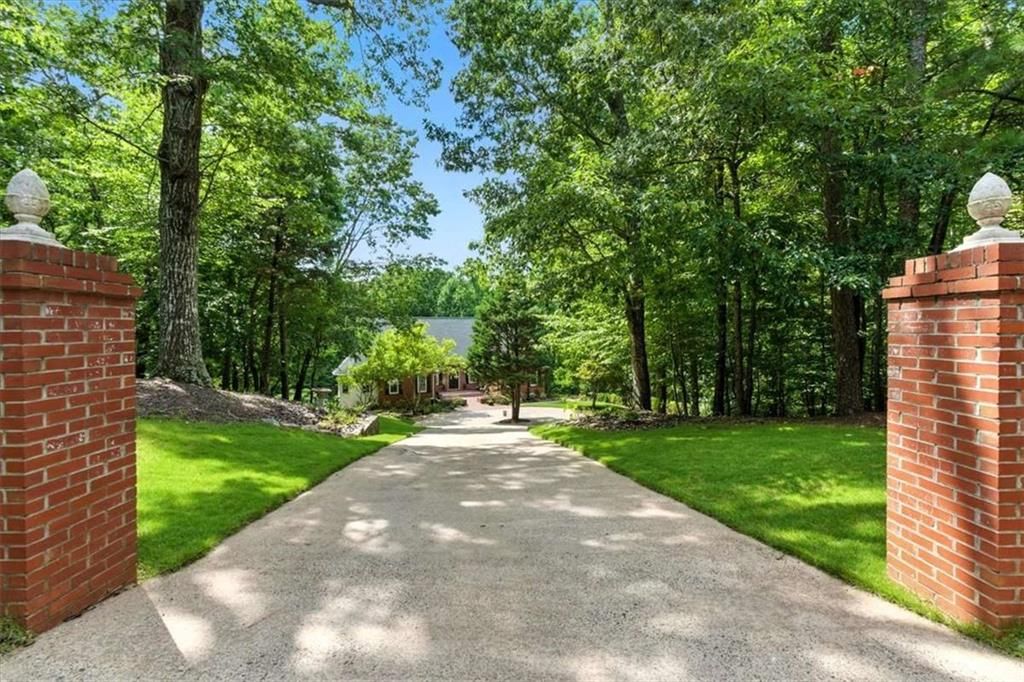 200 WATERFORD FALLS Drive, Canton, GA 30114