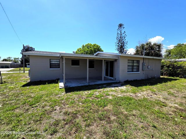2056 Little John Road, Melbourne, FL 32935