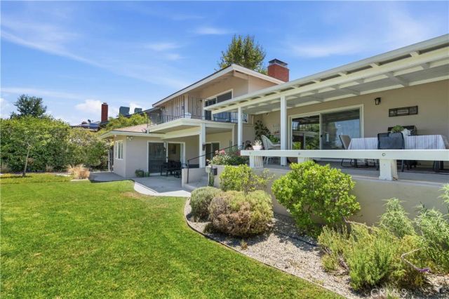 22509 Charlestown, Calabasas, CA 91302