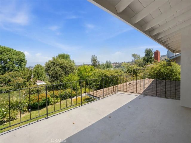 22509 Charlestown, Calabasas, CA 91302