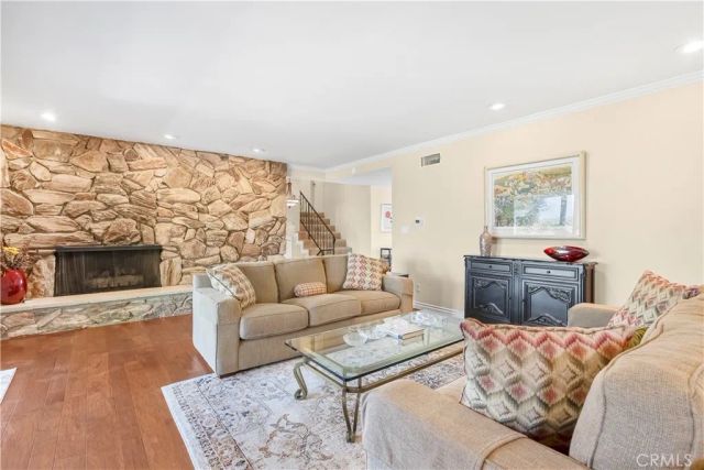 22509 Charlestown, Calabasas, CA 91302