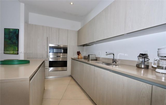 4111 S Ocean Drive UPH8, Hollywood, FL 33019
