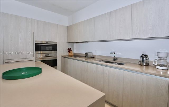 4111 S Ocean Drive UPH8, Hollywood, FL 33019