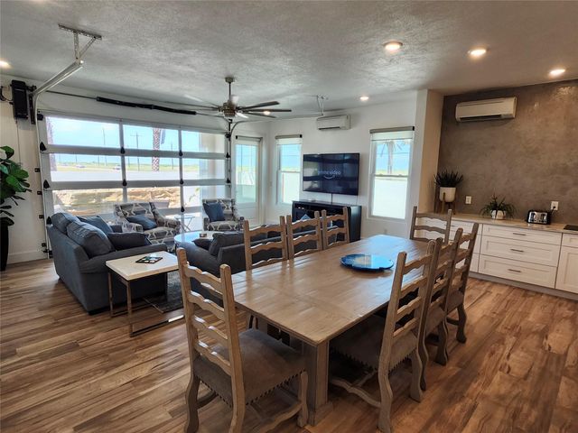 149 Porto Villageo DR, Port Aransas, TX 78373