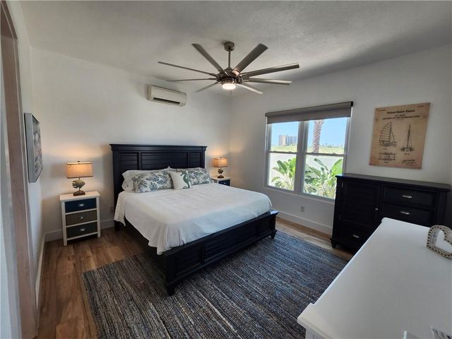 149 Porto Villageo DR, Port Aransas, TX 78373