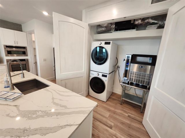 149 Porto Villageo DR, Port Aransas, TX 78373