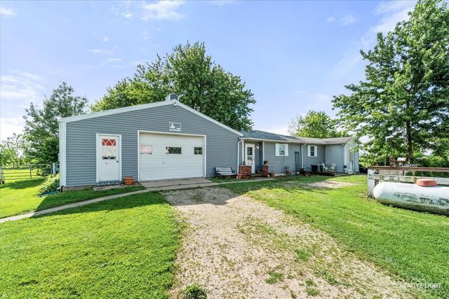 2038 N 43rd Road, Leland, IL 60531