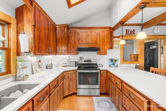 2038 N 43rd Road, Leland, IL 60531