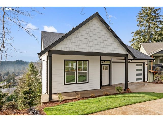 737 Se FOREST GLEN Rd, Estacada, OR 97023