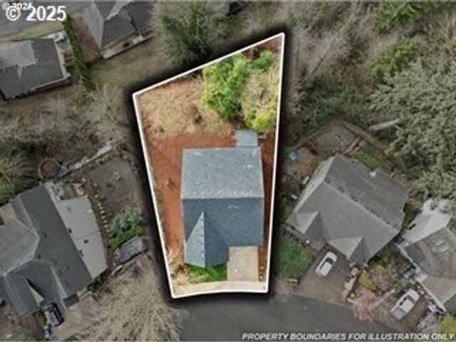 737 Se FOREST GLEN Rd, Estacada, OR 97023