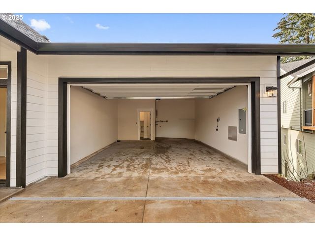 737 Se FOREST GLEN Rd, Estacada, OR 97023