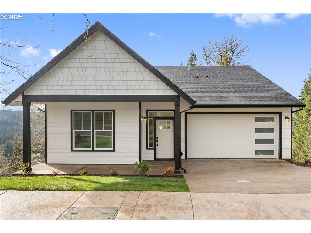 737 Se FOREST GLEN Rd, Estacada, OR 97023