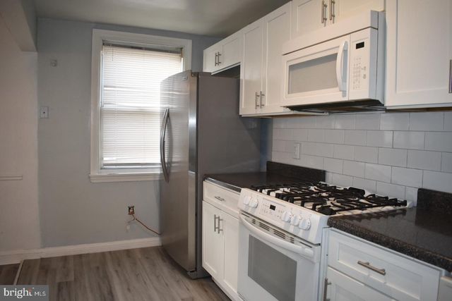 7305 WOODCREST AVE, Philadelphia, PA 19151