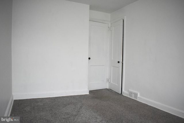 7305 WOODCREST AVE, Philadelphia, PA 19151