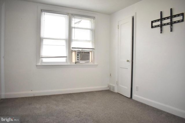 7305 WOODCREST AVE, Philadelphia, PA 19151