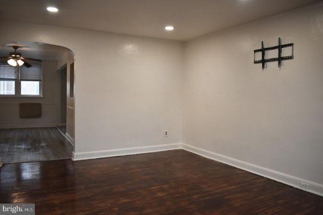 7305 WOODCREST AVE, Philadelphia, PA 19151