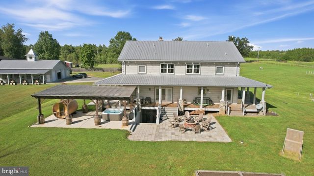 43449 LOST CORNER RD, Leesburg, VA 20176