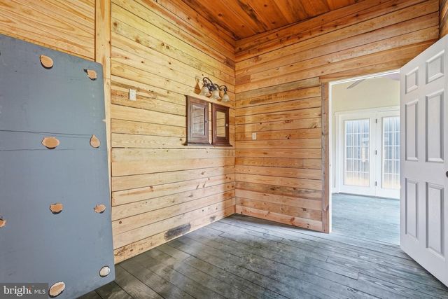 43449 LOST CORNER RD, Leesburg, VA 20176