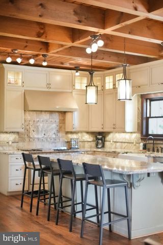 43449 LOST CORNER RD, Leesburg, VA 20176