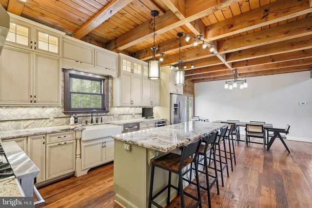 43449 LOST CORNER RD, Leesburg, VA 20176
