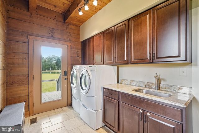 43449 LOST CORNER RD, Leesburg, VA 20176