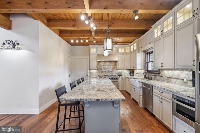 43449 LOST CORNER RD, Leesburg, VA 20176