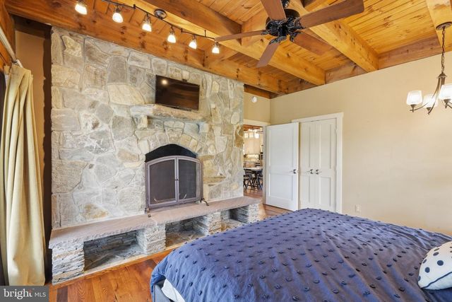 43449 LOST CORNER RD, Leesburg, VA 20176