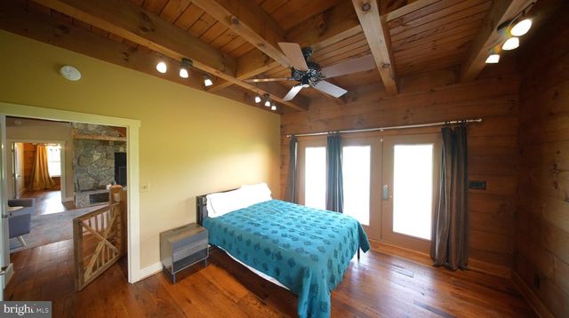 43449 LOST CORNER RD, Leesburg, VA 20176
