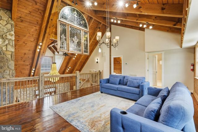 43449 LOST CORNER RD, Leesburg, VA 20176