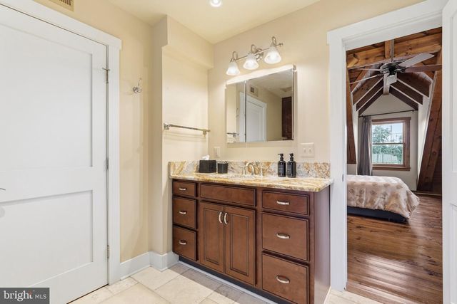 43449 LOST CORNER RD, Leesburg, VA 20176